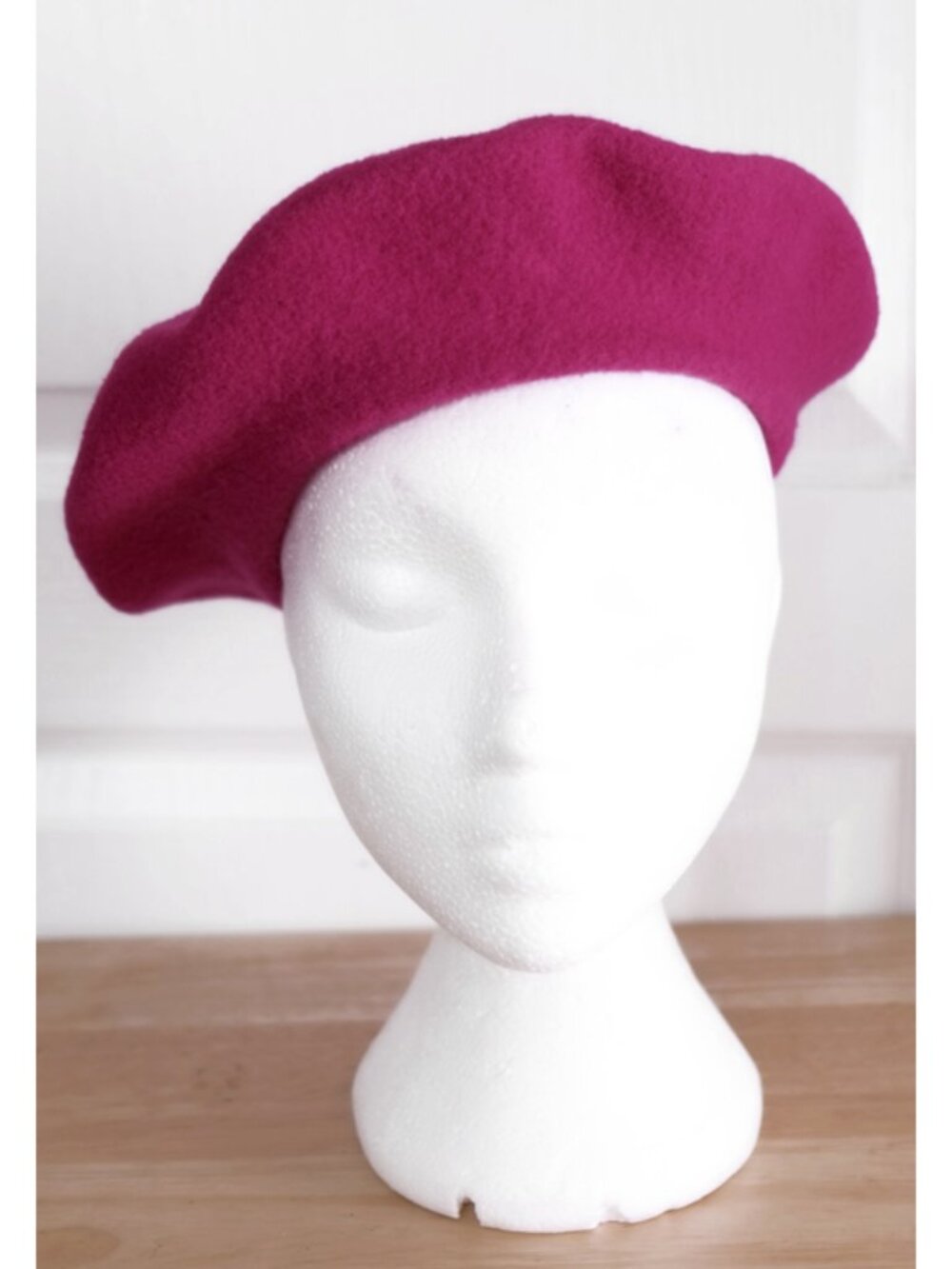 NWT Le Béret Français fuchsia magenta pink wool beret